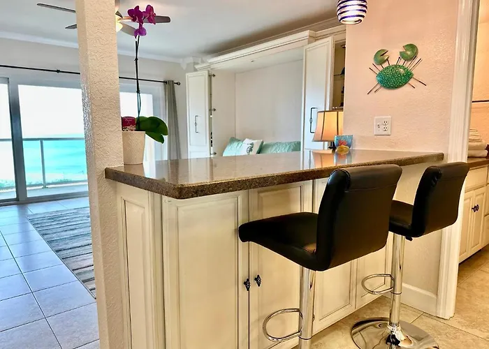 Regatta Club 403n 90 Day Min Apartment *